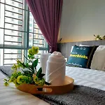 Oug Signature 3Br 6Pax Old Klang Road